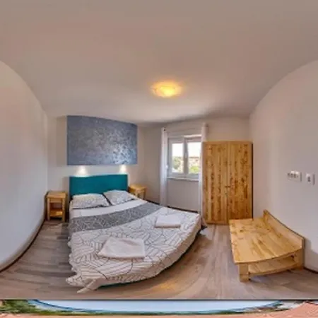 2 Bedroom